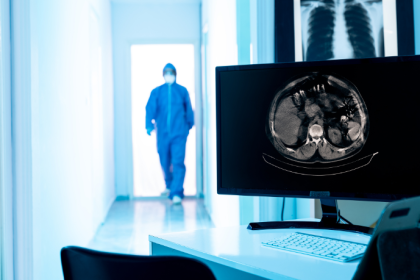 Dra. Thaline Neves explica como a radiologia digital trouxe mais precisão e agilidade aos exames por imagem.