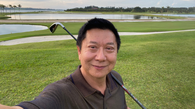 O turismo esportivo em destinos de golfe combina lazer, sofisticação e experiência exclusiva, destaca Milton Seigi Hayashi.