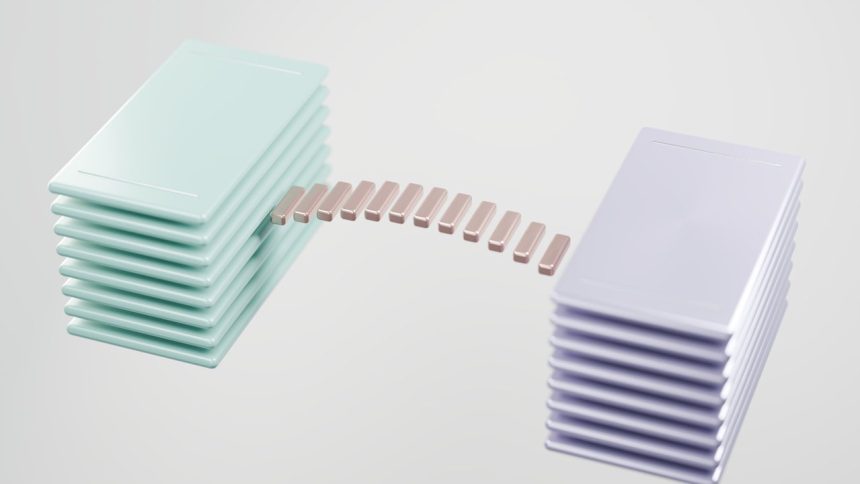 Ilustração 3D de estruturas metálicas empilhadas, com elementos luminosos representando a transferência de dados entre elas.